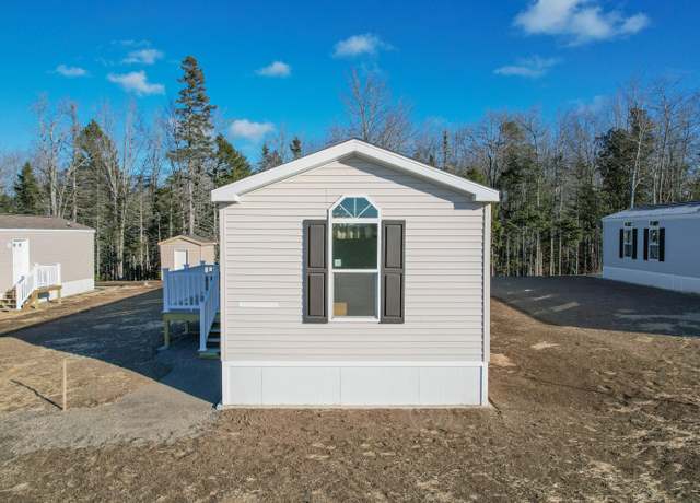 Property at 8 Goose Neck Rd, Hancock, ME 04640, 2 beds, 2 baths