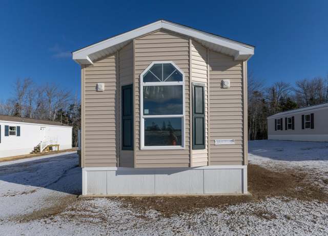 Property at 9 Goose Neck Rd, Hancock, ME 04640, 2 beds, 2 baths