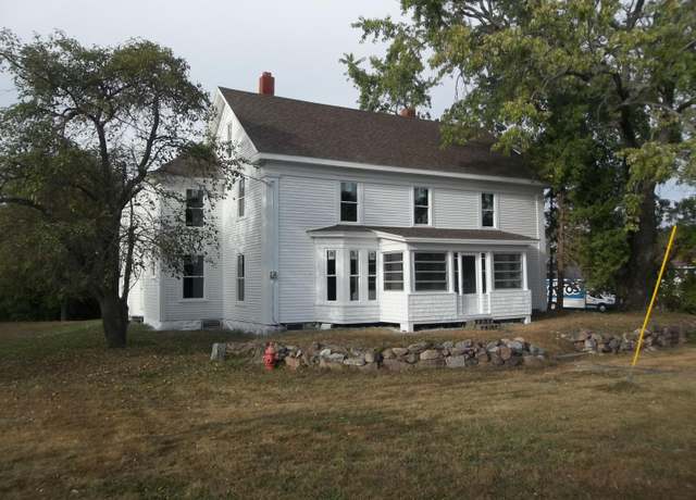 Property at 495 North St, Calais, ME 04619, 3 beds, 1 bath