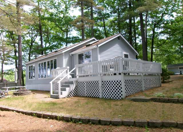 Property at 24 Paradise Dr, Monmouth, ME 04259, 2 beds, 1.5 baths