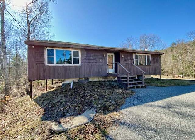 Property at 178 Maplecrest Rd, Parsonsfield, ME 04047, 2 beds, 1 bath