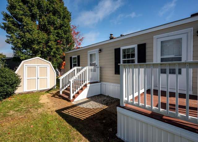 Property at 59 Blackberry Pl, Kittery, ME 03904, 1 bed, 1 bath
