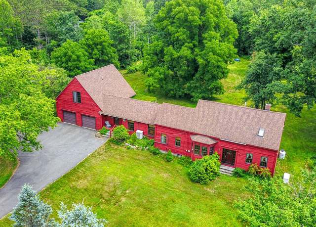 Property at 987 Clinton Ave, Winslow, ME 04901, 4 beds, 3 baths