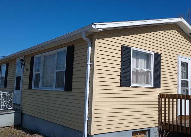 Property at 381 Birch St, Bangor, ME 04401, 3 beds, 1 bath
