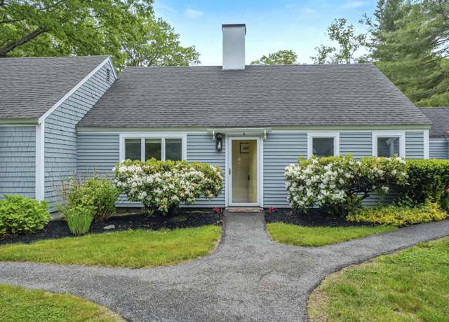 Property at 4 Oakview Dr #4, Cape Elizabeth, ME 04107, 2 beds, 1 bath