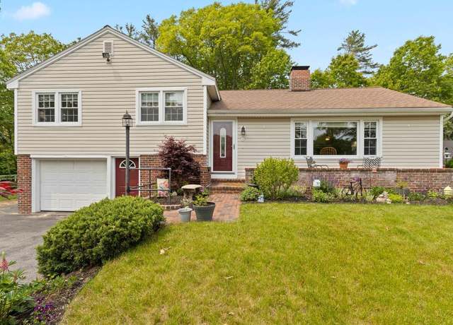 Property at 29 Robinson Rd, Scarborough, ME 04074, 3 beds, 2 baths