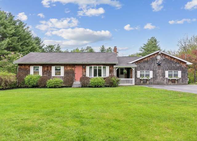 Property at 257 Flaggy Meadow Rd, Buxton, ME 04093, 4 beds, 2.5 baths