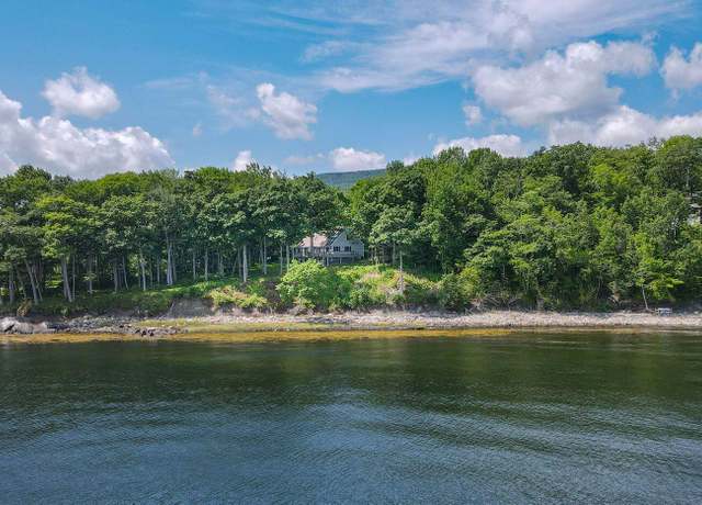 Property at 555 Belfast Rd, Camden, ME 04843, 4 beds, 3.5 baths