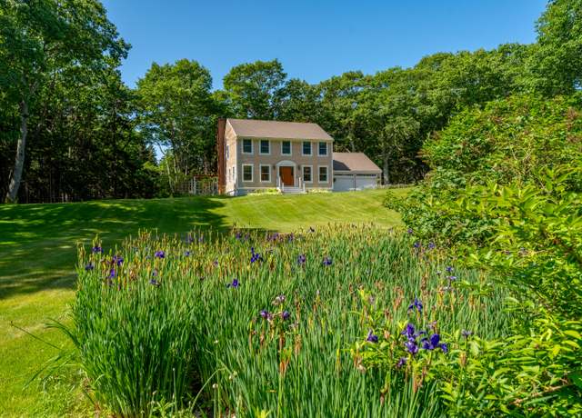 Property at 175 Two Lights Rd, Cape Elizabeth, ME 04107, 4 beds, 2.5 baths