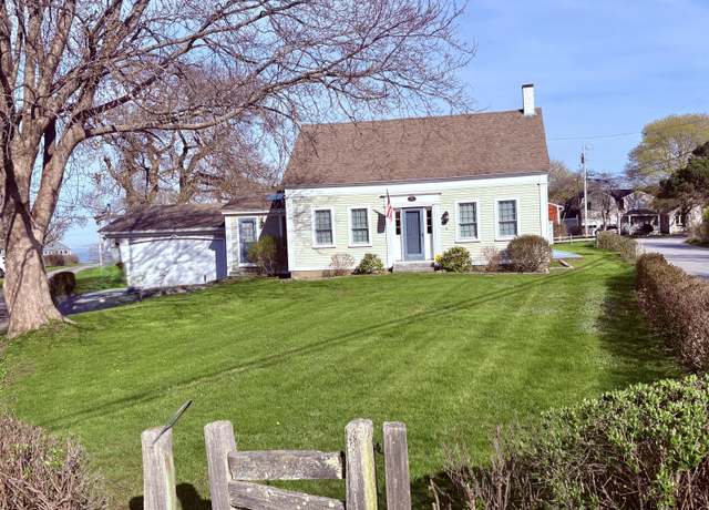 Property at 6 Barker Point Rd, Harpswell, ME 04003, 4 beds, 1.5 baths