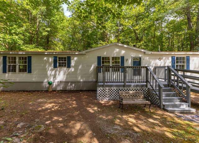 Property at 10 Notched Pond Rd, Raymond, ME 04071, 3 beds, 2 baths