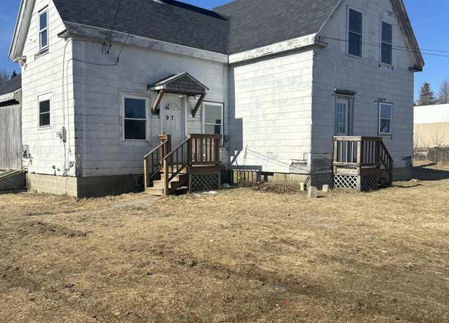 Property at 97 Mill St, Harrington, ME 04643, 3 beds, 1.5 baths