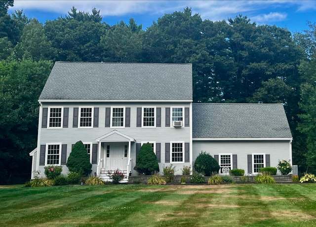 Property at 6 Roseberry Ln, Kittery, ME 03904, 3 beds, 2.5 baths