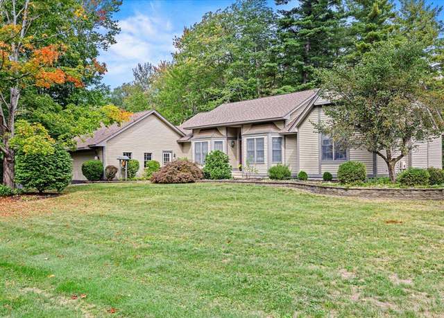 Property at 4 Harriman Farm Rd, Saco, ME 04072, 3 beds, 2 baths