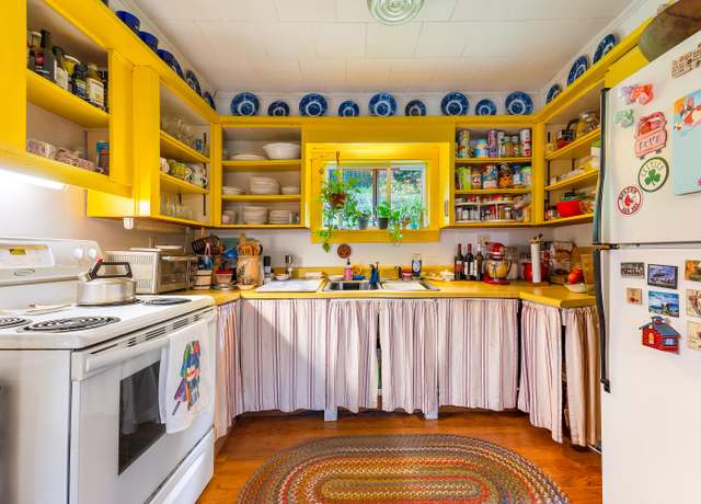 Property at 131 River Rd, Newcastle, ME 04553, 2 beds, 1 bath