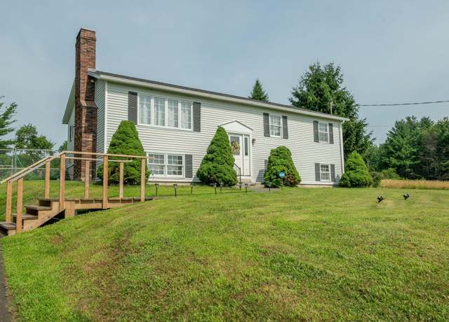 Property at 50 Ridge Rd, Waterville, ME 04901, 3 beds, 1 bath