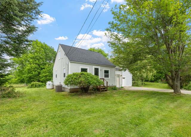 Property at 156 Lebanon Rd, North Berwick, ME 03906, 2 beds, 1 bath
