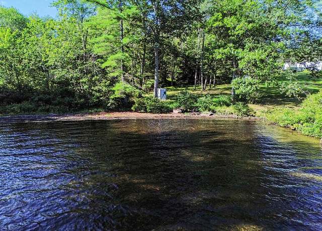 Property at 41 Milkweed Ln, Sidney, ME 04330, 2 beds, 2 baths