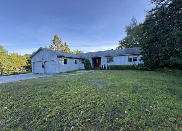 Property at 1802 Bangor Rd, Ellsworth, ME 04605, 3 beds, 3.5 baths