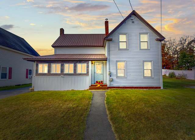 Property at 41 Middle Ave, Mexico, ME 04257, 4 beds, 1 bath