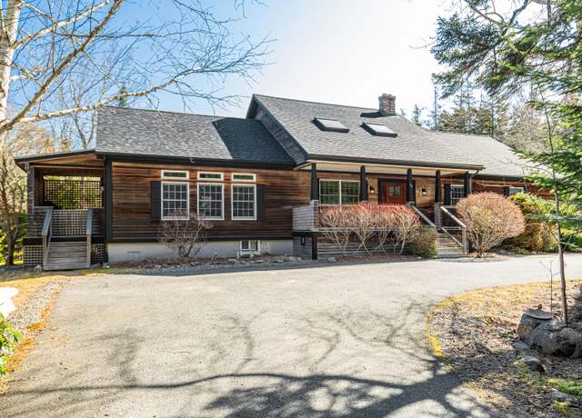 Property at 30 S Causeway Ln, Southwest Harbor, ME 04679, 3 beds, 3 baths