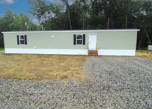 Property at 3 Autumn Dr, Farmingdale, ME 04344, 2 beds, 2 baths