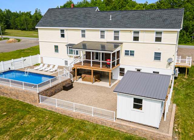 Property at 302 Canaan Rd, Hampden, ME 04444, 5 beds, 3 baths