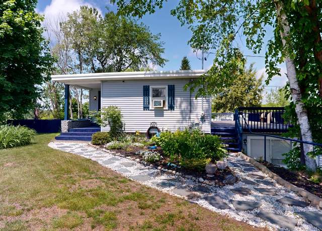 Property at 533 Pleasant St, Lewiston, ME 04240, 2 beds, 1 bath