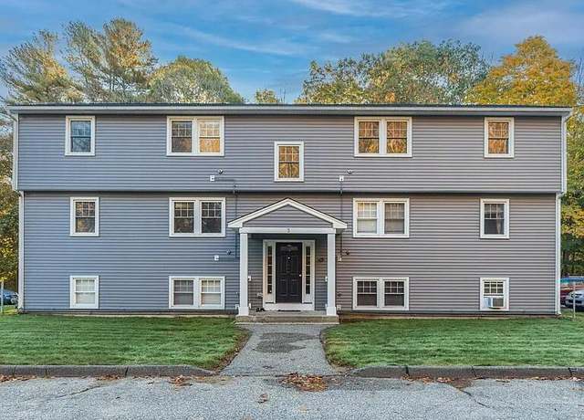 Property at 1 Philbrick Ln #3, Kittery, ME 03904, 2 beds, 1 bath