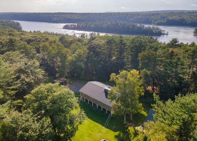 Property at 51 Malone Rd, Westport Island, ME 04578, 4 beds, 2.5 baths