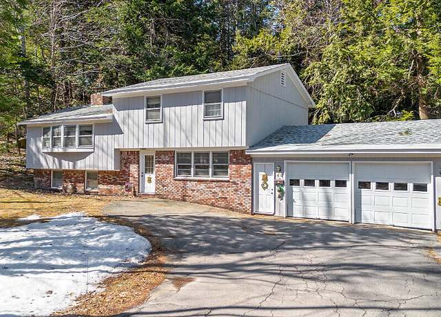 Property at 42 Parkwood Dr, Augusta, ME 04330, 3 beds, 2 baths