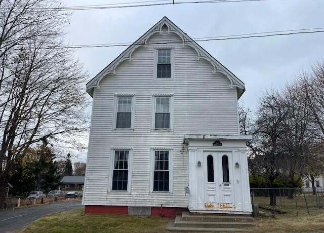 Property at 52 Washington St, Eastport, ME 04631, 3 beds, 2 baths