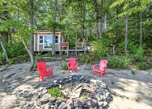 Property at 188 Caldwell Ln, Oxford, ME 04270, 2 beds