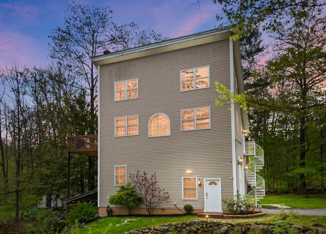Property at 31 Vermont Ave, Greene, ME 04236, 2 beds, 2 baths