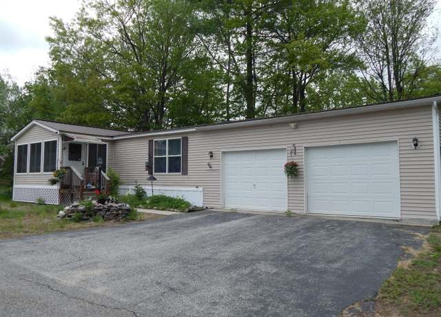 Property at 14 Sycamore Dr, Norway, ME 04268, 3 beds, 2 baths