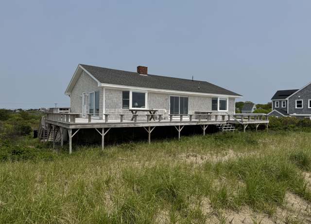 Property at 7 Gilbert Pl, Biddeford, ME 04006, 5 beds, 4 baths
