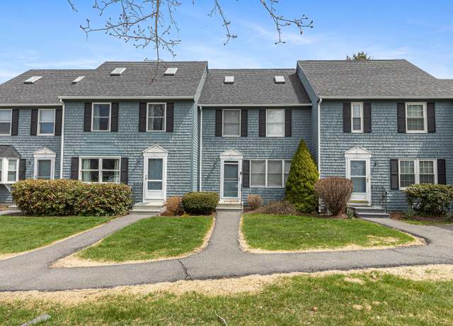 Property at 8 Orchard Hills Pkwy #8, Bangor, ME 04401, 2 beds, 1.5 baths