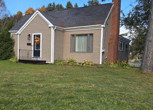 Property at 33 Coolidge Ave, Caribou, ME 04736, 2 beds, 1 bath