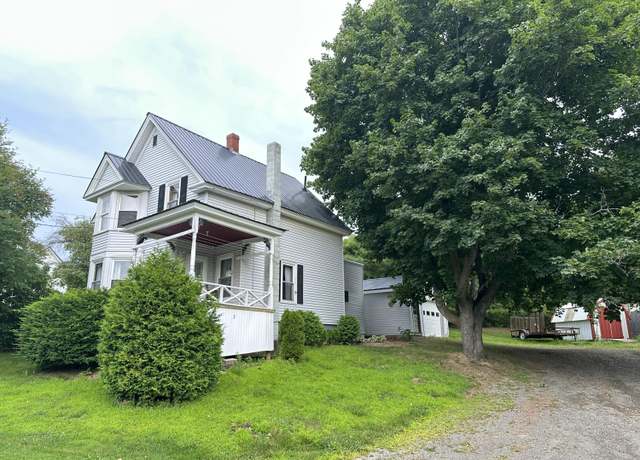 Property at 2 Lincoln St, Houlton, ME 04730, 3 beds, 1 bath