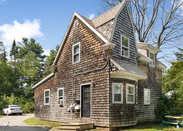 Property at 52 Harvard St, Auburn, ME 04210, 3 beds, 1 bath