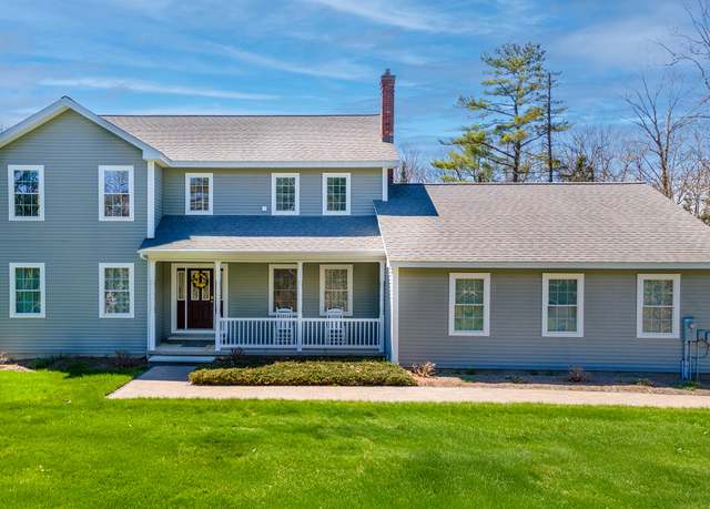 Property at 74 Town Farm Rd, Hampden, ME 04444, 3 beds, 2.5 baths
