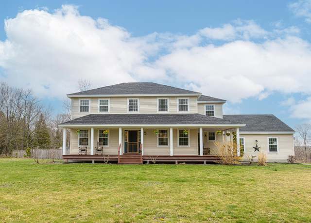 Property at 1 Quarry Rd, Scarborough, ME 04074, 3 beds, 2.5 baths