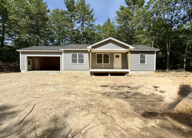 Property at 555 Middle Rd, Standish, ME 04085, 3 beds, 2 baths