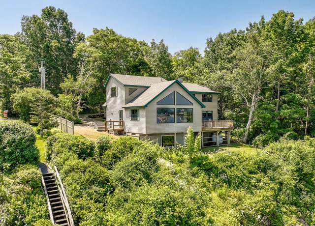 Property at 6 Waters Edge Ln, Owls Head, ME 04854, 4 beds, 2.5 baths