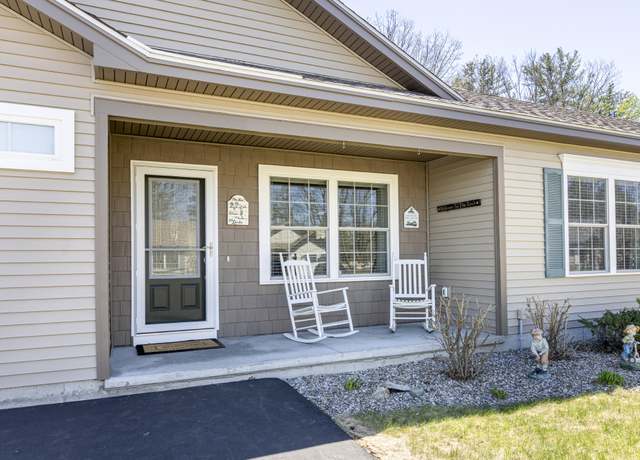 Property at 7 Berry Ln #101, Biddeford, ME 04005, 2 beds, 1.5 baths