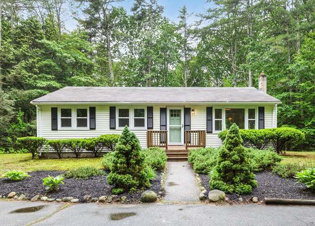 Property at 70 Whitten Rd, Kennebunk, ME 04043, 3 beds, 1 bath