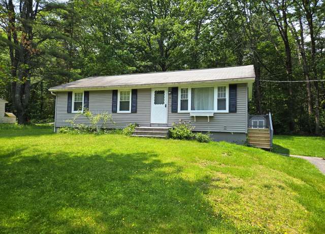 Property at 6 Castle Ter, Scarborough, ME 04074, 3 beds, 1 bath