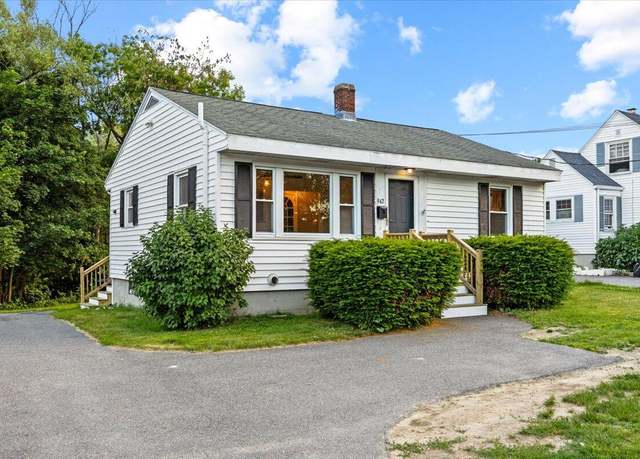 Property at 942 Washington Ave, Portland, ME 04103, 2 beds, 1 bath