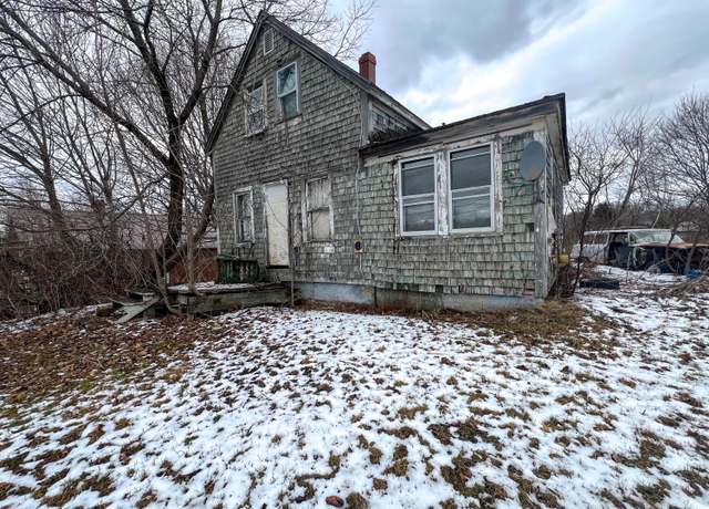 Property at 298 Military St, Houlton, ME 04730, 3 beds, 2 baths