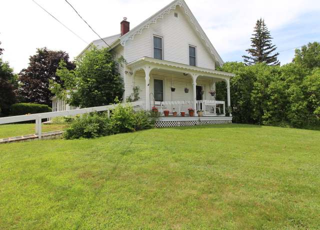 Property at 139 Northport Ave, Belfast, ME 04915, 4 beds, 2.5 baths